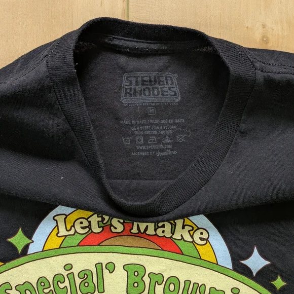 Graphic Weed Funny Short Sleeve T-Shirt - Black "Let's Make Special Brownies" - Picture 2 of 4